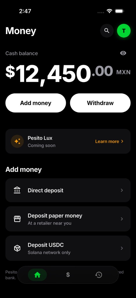 Pantalla Money de la app de Pesito con un saldo de $12,450.00 MXN, accesos para agregar dinero y retirar, y las opciones de depósito.